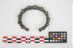 Foto von Bronzeknotenarmreif (NHMW-PRAE-025760)